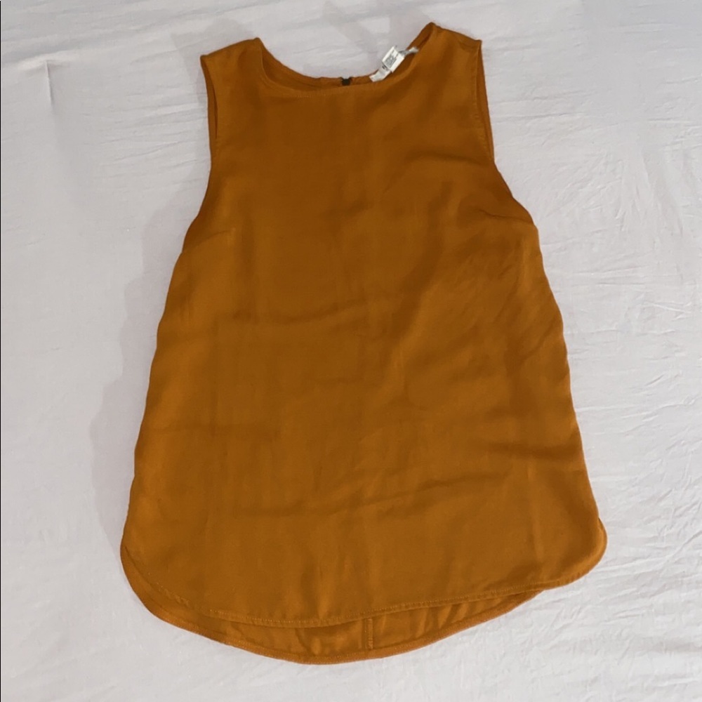 FOREVER 21 golden brown sleeveless blouse